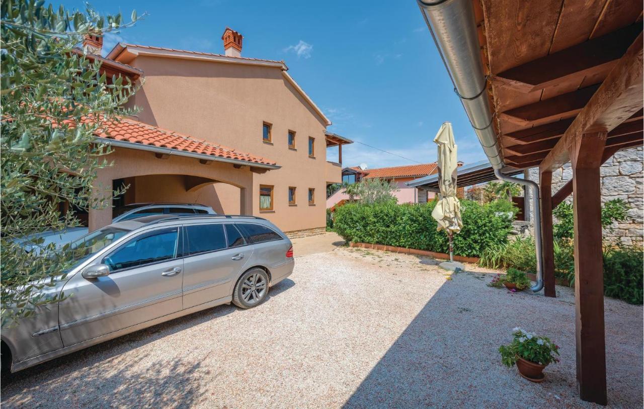 Stunning Apartment In Rovinj With Kitchen 外观 照片