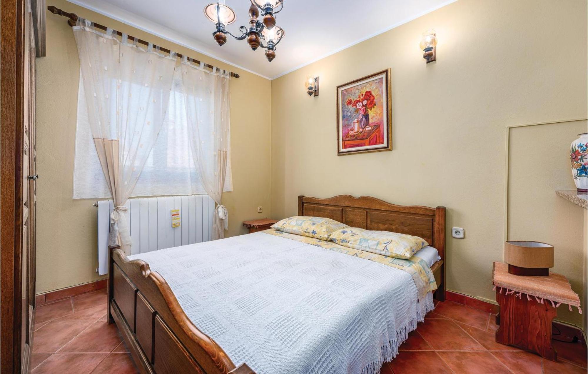 Stunning Apartment In Rovinj With Kitchen 外观 照片
