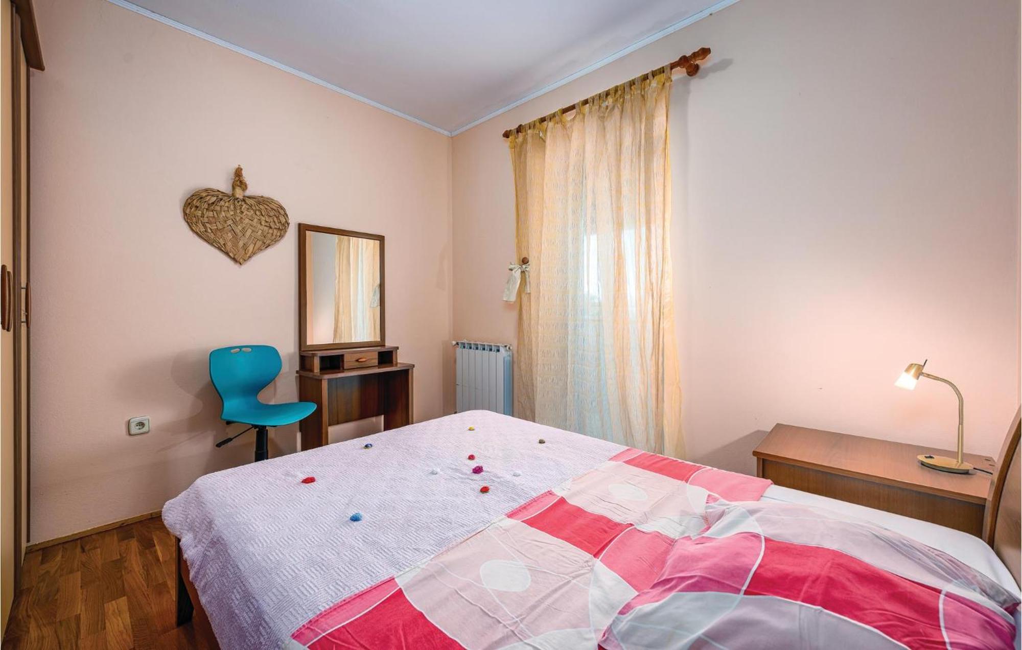 Stunning Apartment In Rovinj With Kitchen 外观 照片