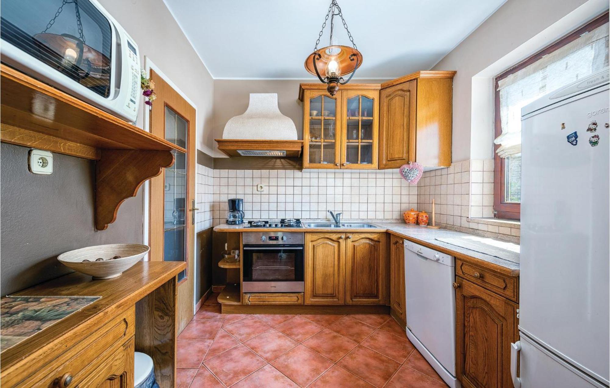 Stunning Apartment In Rovinj With Kitchen 外观 照片