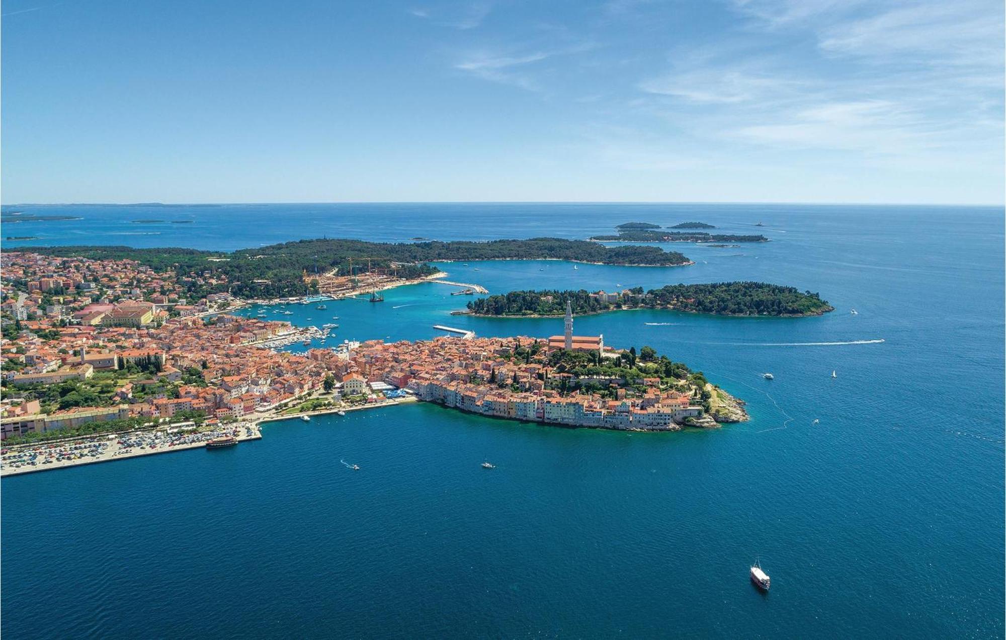 Stunning Apartment In Rovinj With Kitchen 外观 照片
